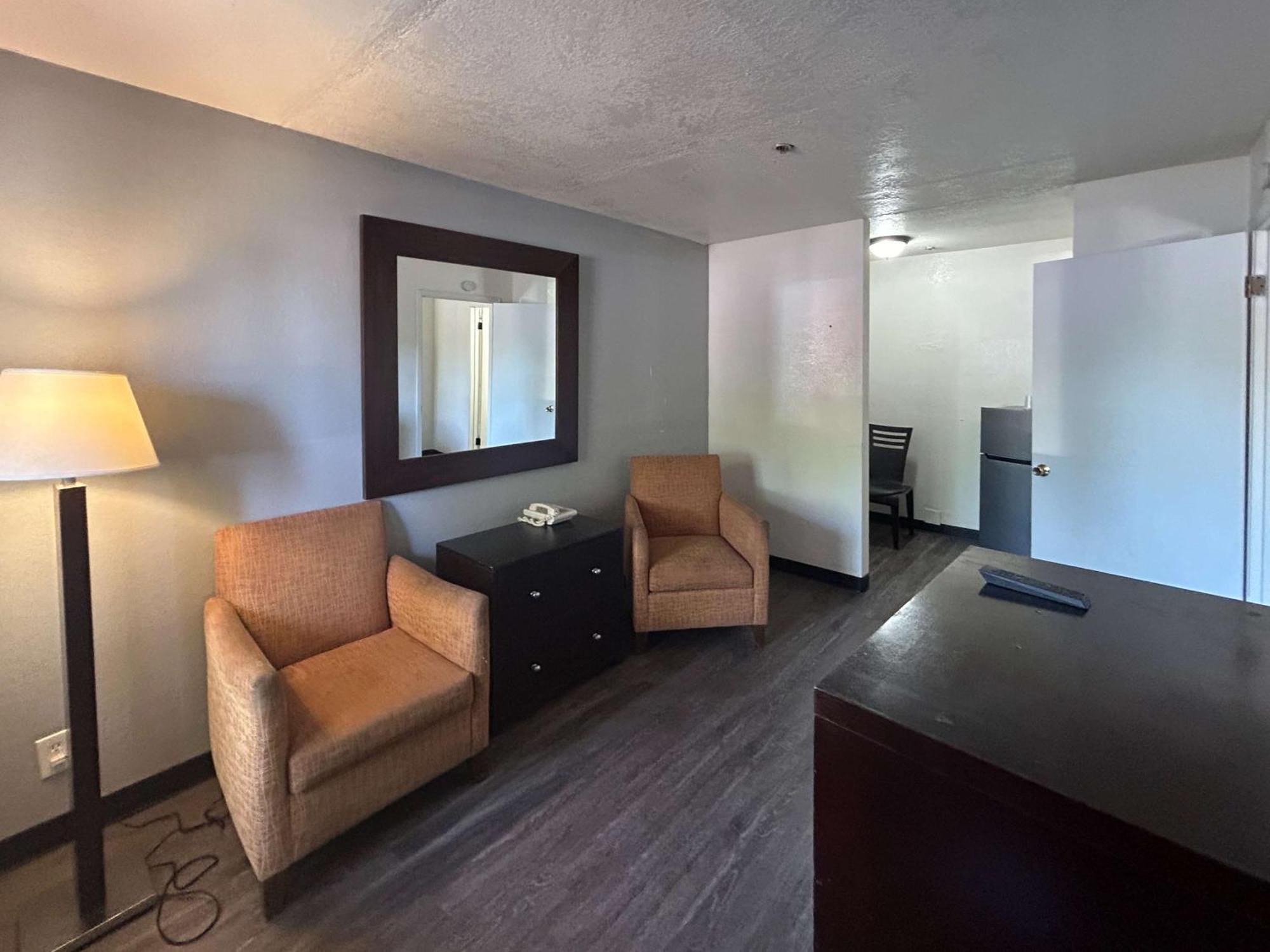 Motel 6 Tempe, Az Elliot Road Buitenkant foto